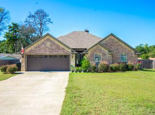 1505 Columbia Dr, Longview, TX 75601