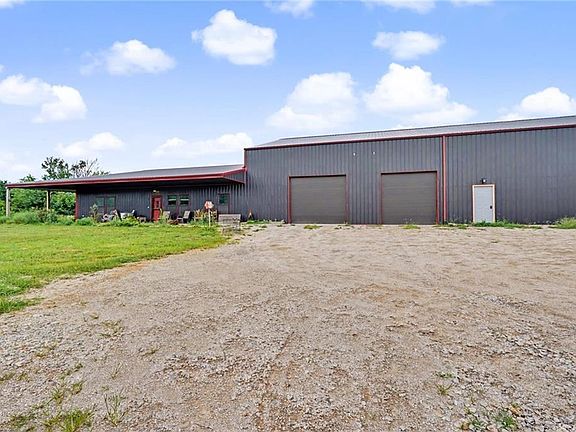 3rd image of 2216 Eisenhower Rd