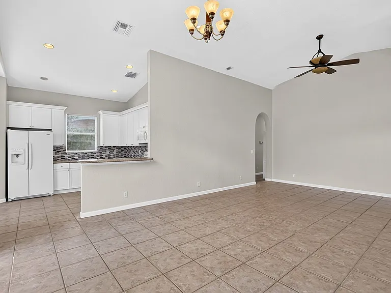 5614 Sunberry Cir — Photo 10