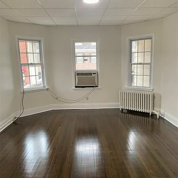 187 Franklin Ave #2F — Photo 3