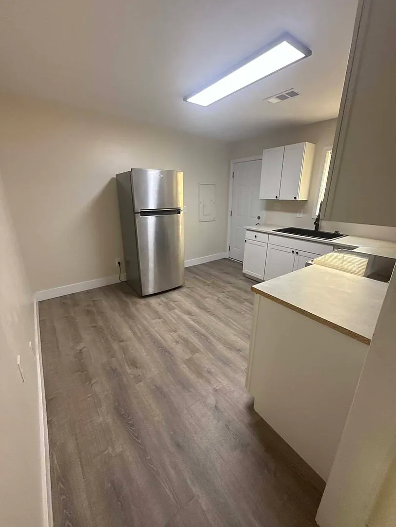 113 Rose Street — Photo 4