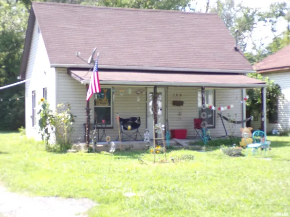 109 N Linden St, Du Quoin, IL 62832