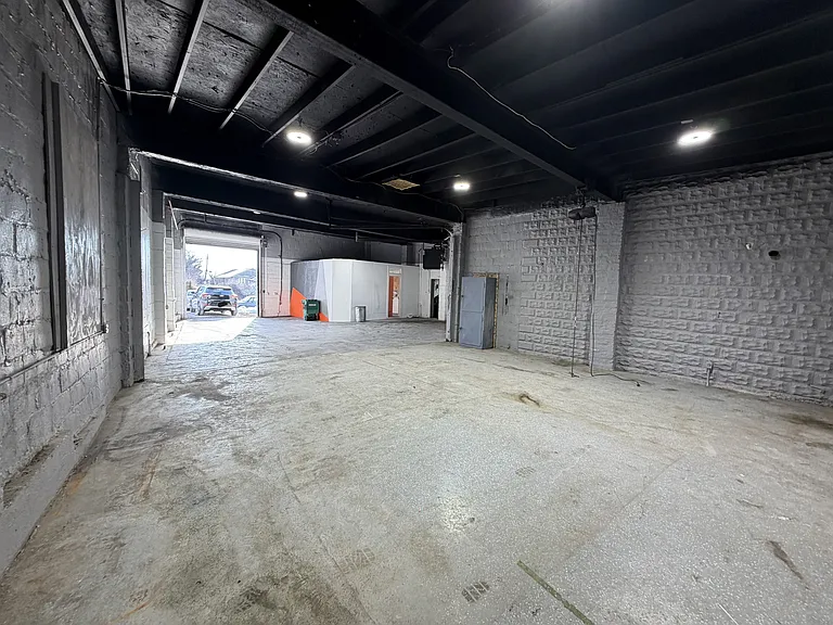 1160 Homestead St #1 — Photo 26