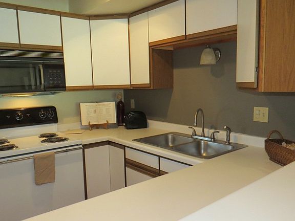 2nd image of 2272 Sycamore Trl