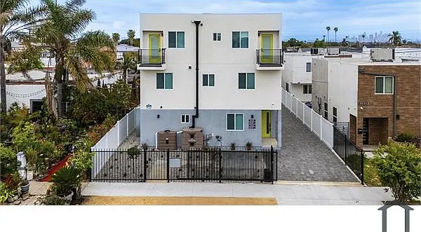 5 bed, 1816 sqft, $4,341 — Photo 2