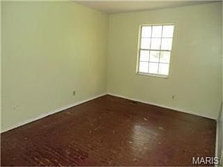 4th image of 2250-2252 Jules St