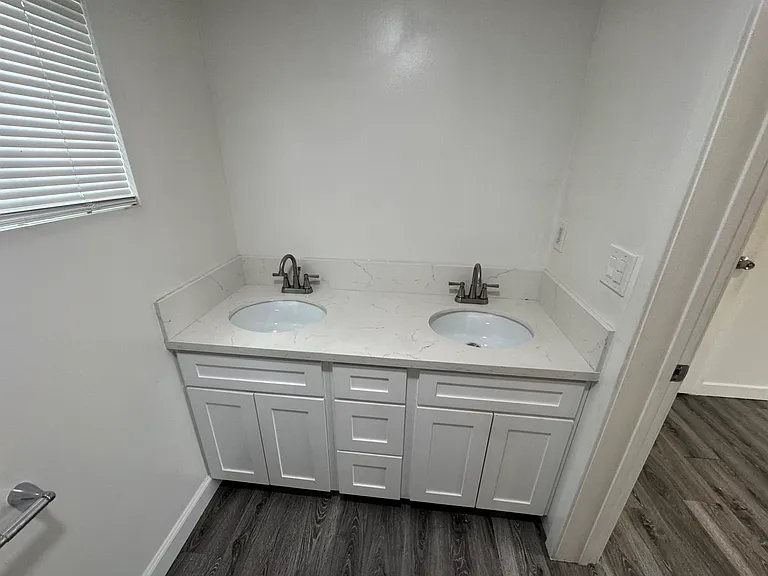 Master Sink for two