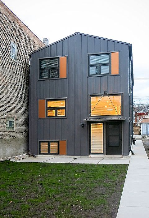2nd image of 3151 S Halsted St