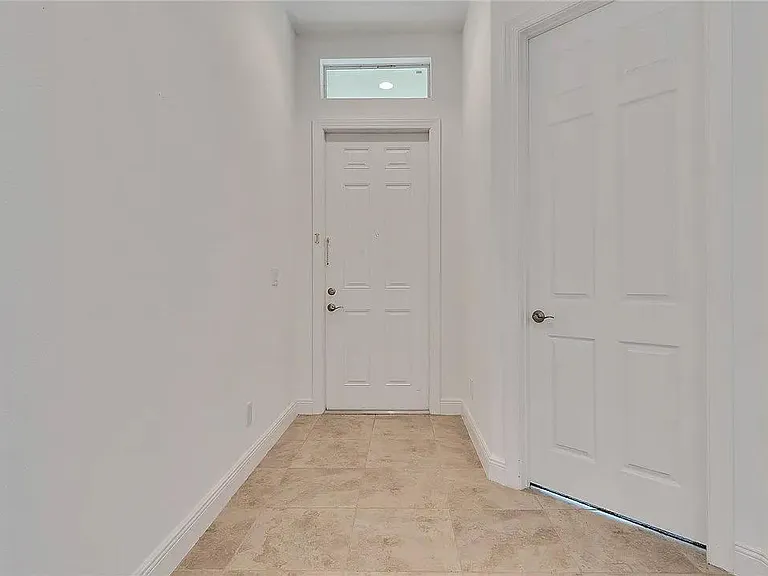 1856 Red Oak Ter — Photo 6