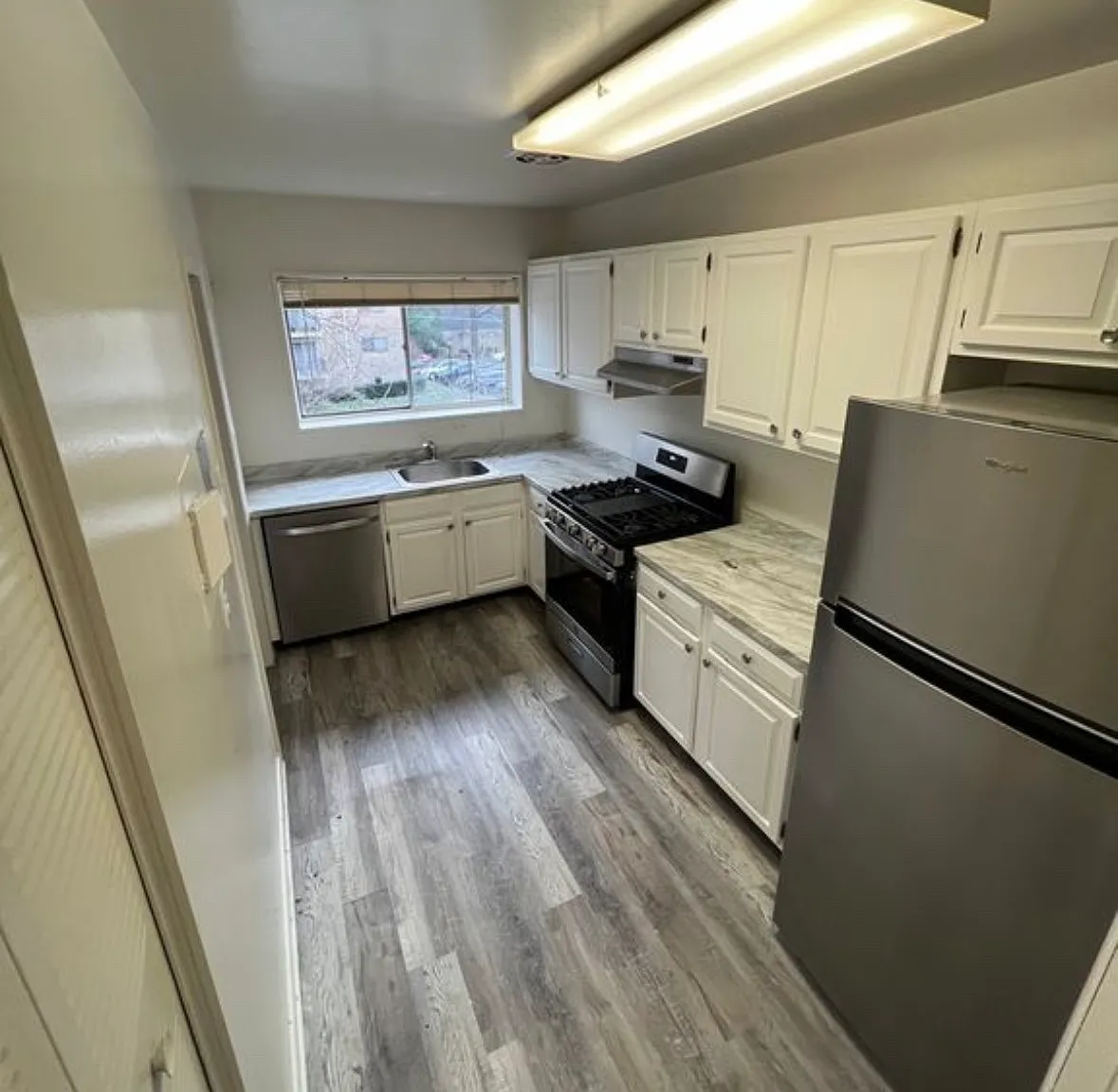 2 bed, 1216 sqft, $2,250 — Photo 1
