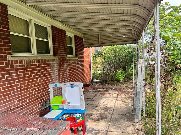 5th image of 3425 Macon Ave