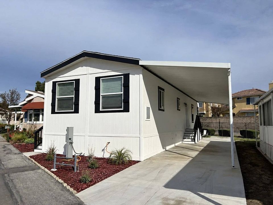 1st image of 5932 Los Angeles Ave #39