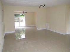 3rd image of 630 E Melrose Cir