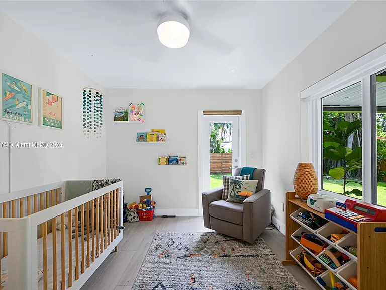 7531 Miami View Dr — Photo 20