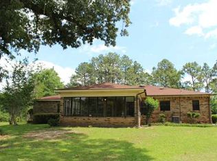 817 Parkway Dr, Wiggins, MS 39577