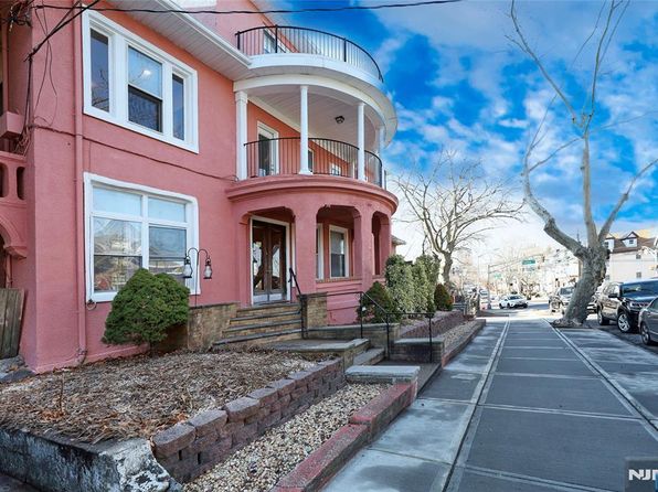 720 Boulevard E, Weehawken, NJ 07086