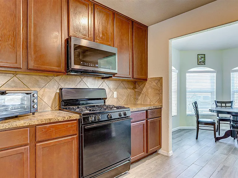 21219 Fox Hillside Way — Photo 13