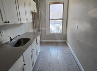 240 William St #1A, Orange, NJ 07050