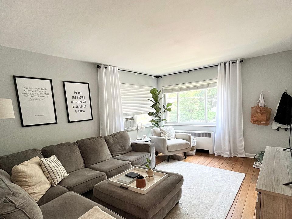 1st image of 3937 Millsbrae Ave
