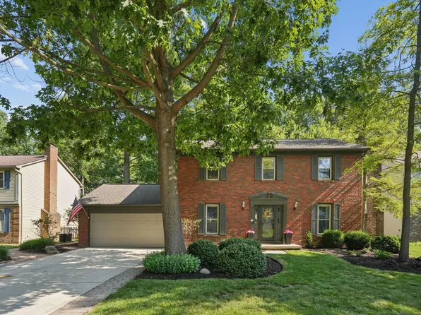 7431 Saunderlane Rd, Columbus, OH 43235