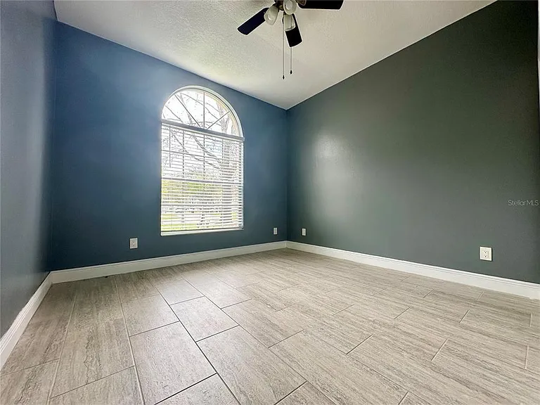 1516 Crosswind Cir — Photo 11