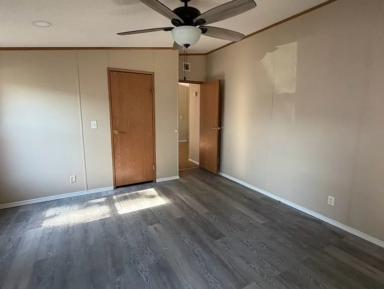 2033 W 3rd St — Photo 9