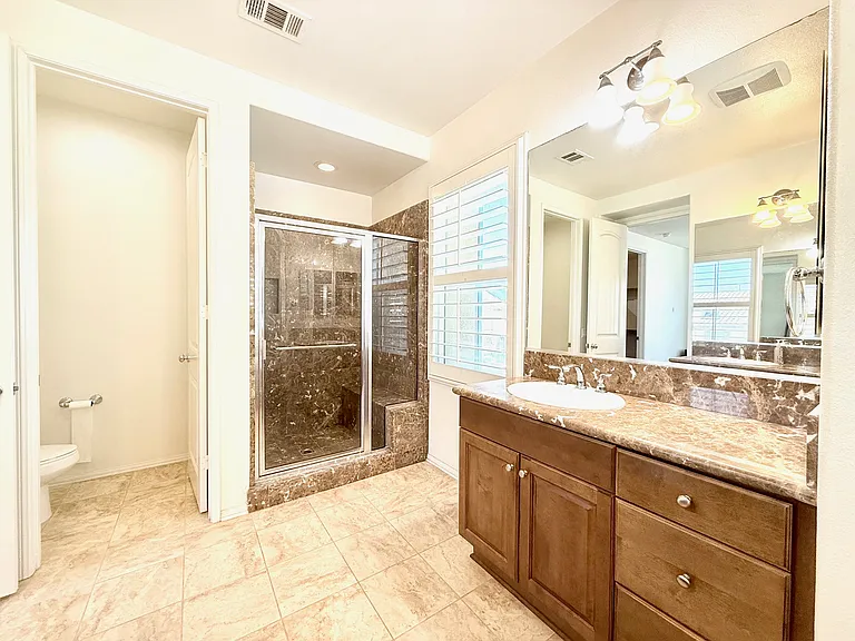 19921 Calabria Ct — Photo 20