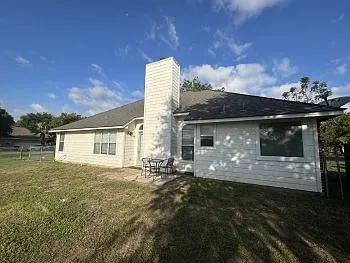 521 Woodlake Dr — Photo 28