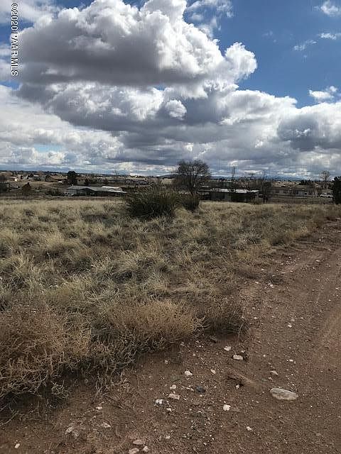 2nd image of 2315 N Navajo Pl