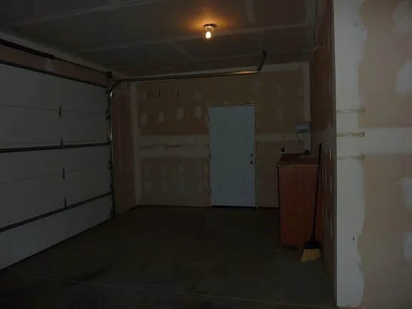 205 E Kristen Ave — Photo 17