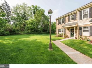 12 Yorktown Ct, Blue Bell, PA 19422