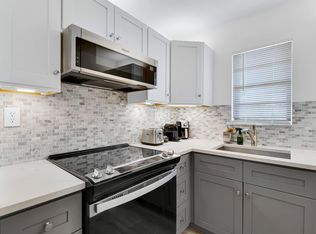 9233 SW 8th St APT 305, Boca Raton, FL 33428