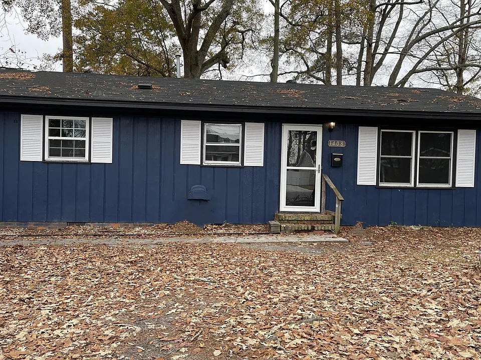1408 Eisenhower St
