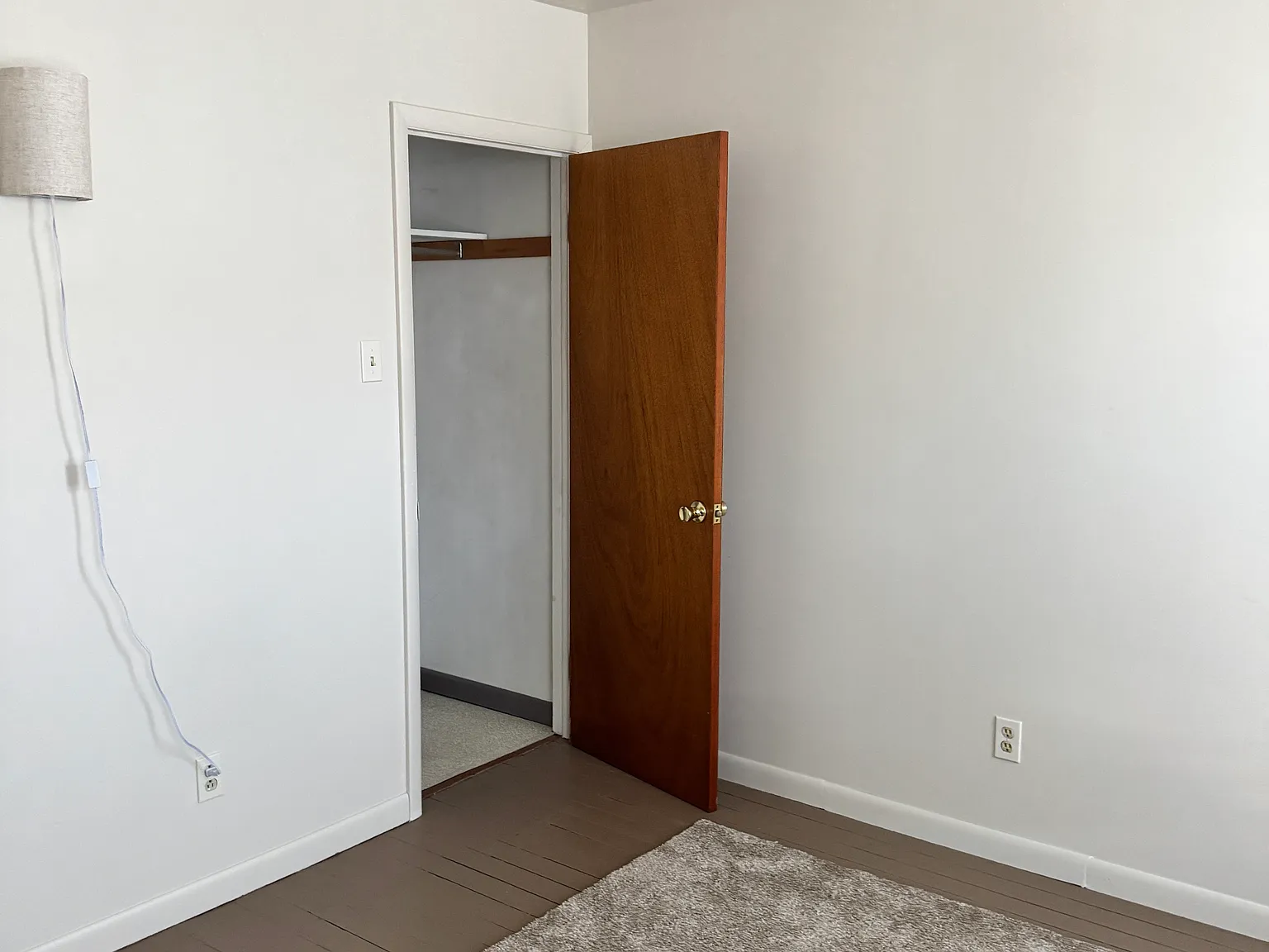 2 bed, 956 sqft, $600 — Photo 3