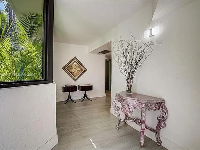 101 Crandon Blvd #276 — Photo 4