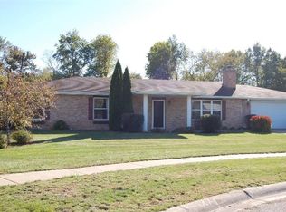 440 Fir Ct NW, Demotte, IN 46310