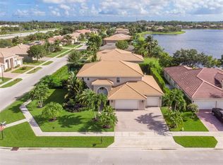 9983 Royal Cardigan Way, West Palm Beach, FL 33411
