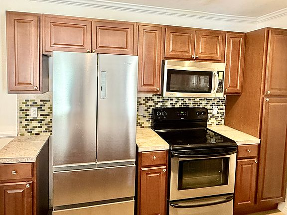 5th image of 2521 W Sunflower Ave Unit P8