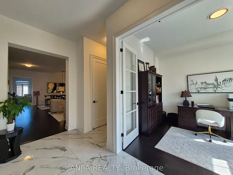 50 Meadow Vista Cres #UPPER — Photo 5