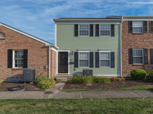 124 Chapel Hill Dr, Fairfield, OH 45014