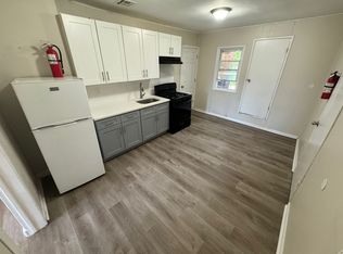 22 Dover St #3B, Newark, NJ 07106