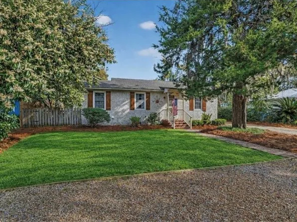 7 Stewart Ave, Saint Simons Island, GA 31522