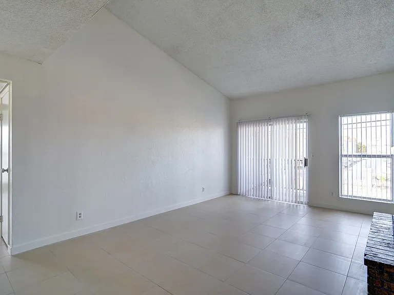 2981 Country Manor Ln #117 — Photo 4