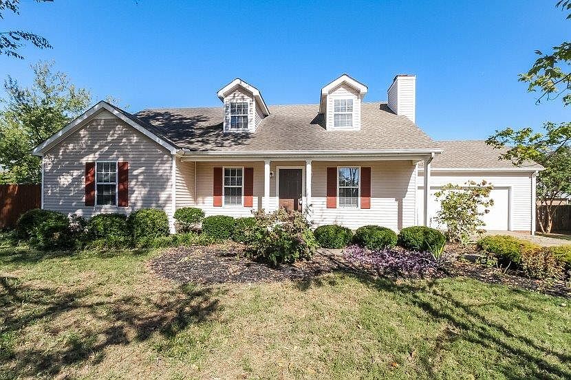 1st image of 1302 Amberwood Cir