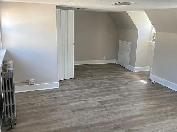 3rd image of 148 Linden Ave
