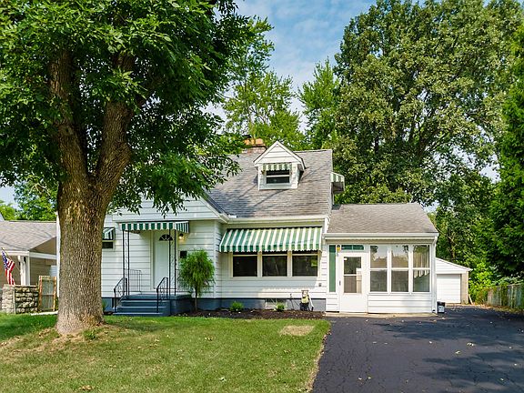 2nd image of 4186 Mayflower Blvd
