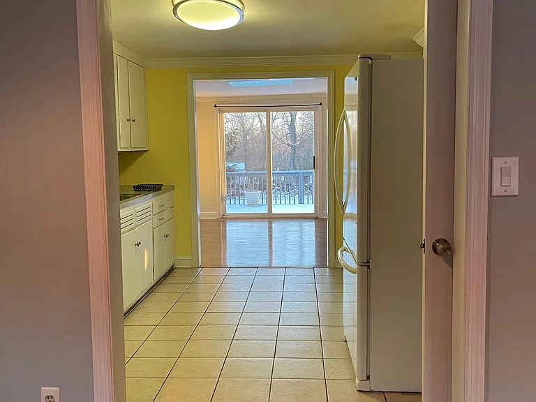 33 Gorham Pl — Photo 3