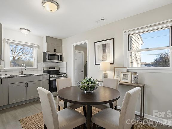 5th image of 3701 Shoup Ct