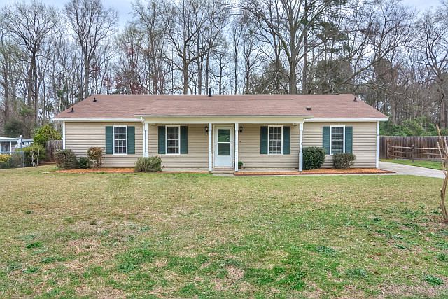 1st image of 388 Park Way Dr