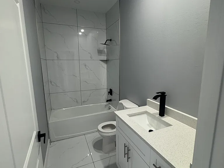 4910 Golfview Blvd — Photo 6